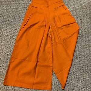 NIP Tangerine Wide Leg Cropped Cotton/Polyester Blend Pants. Size XS
